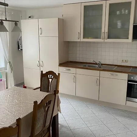 Ferienwohnung Lena شقة Reidenhausen